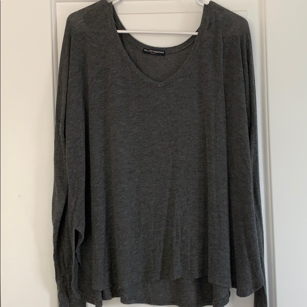 Brandy Melville- Soft grey long sleeve